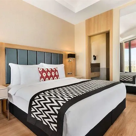 Ramada Encore By Wyndham 3* Eskişehir