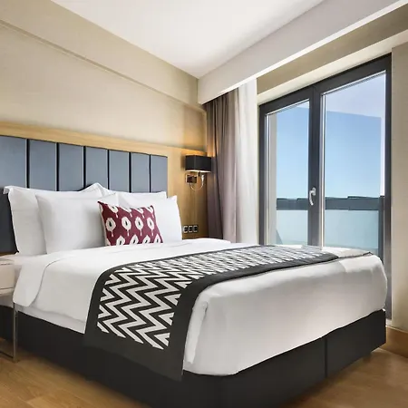 Ramada Encore By Wyndham 3*