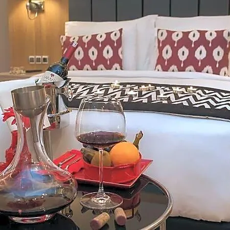 Hotel Ramada Encore By Wyndham 3*