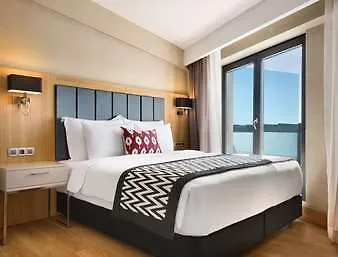 Ramada Encore By Wyndham Hotel 3*
