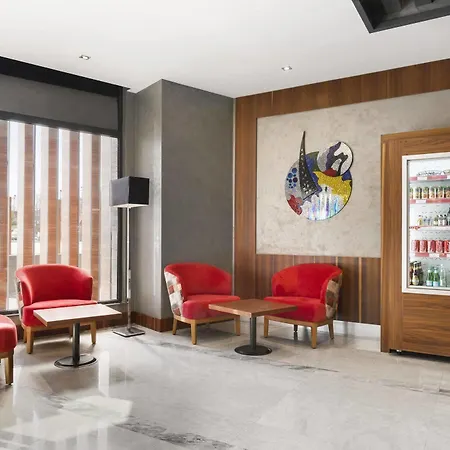 Hotel Ramada Encore By Wyndham 3*