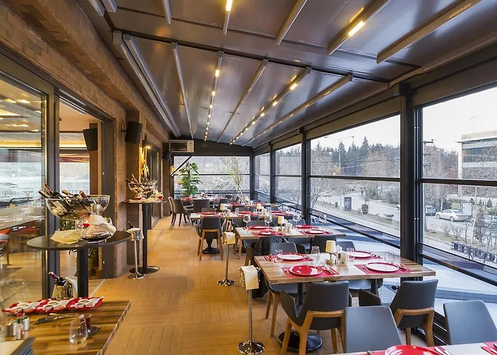 Ramada Encore By Wyndham 3*